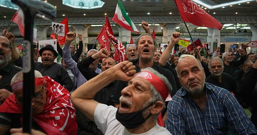 Middle East War: New Iranian Attacks on Kuwait and Qatar