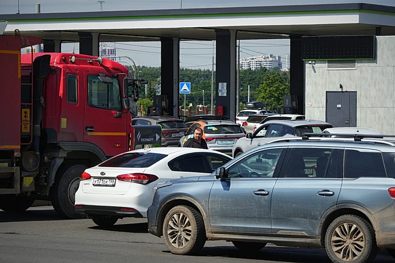 Vehicles line up at a Tatneft gas station in St. Petersburg, Russia, Tuesday, June 30, 2026.