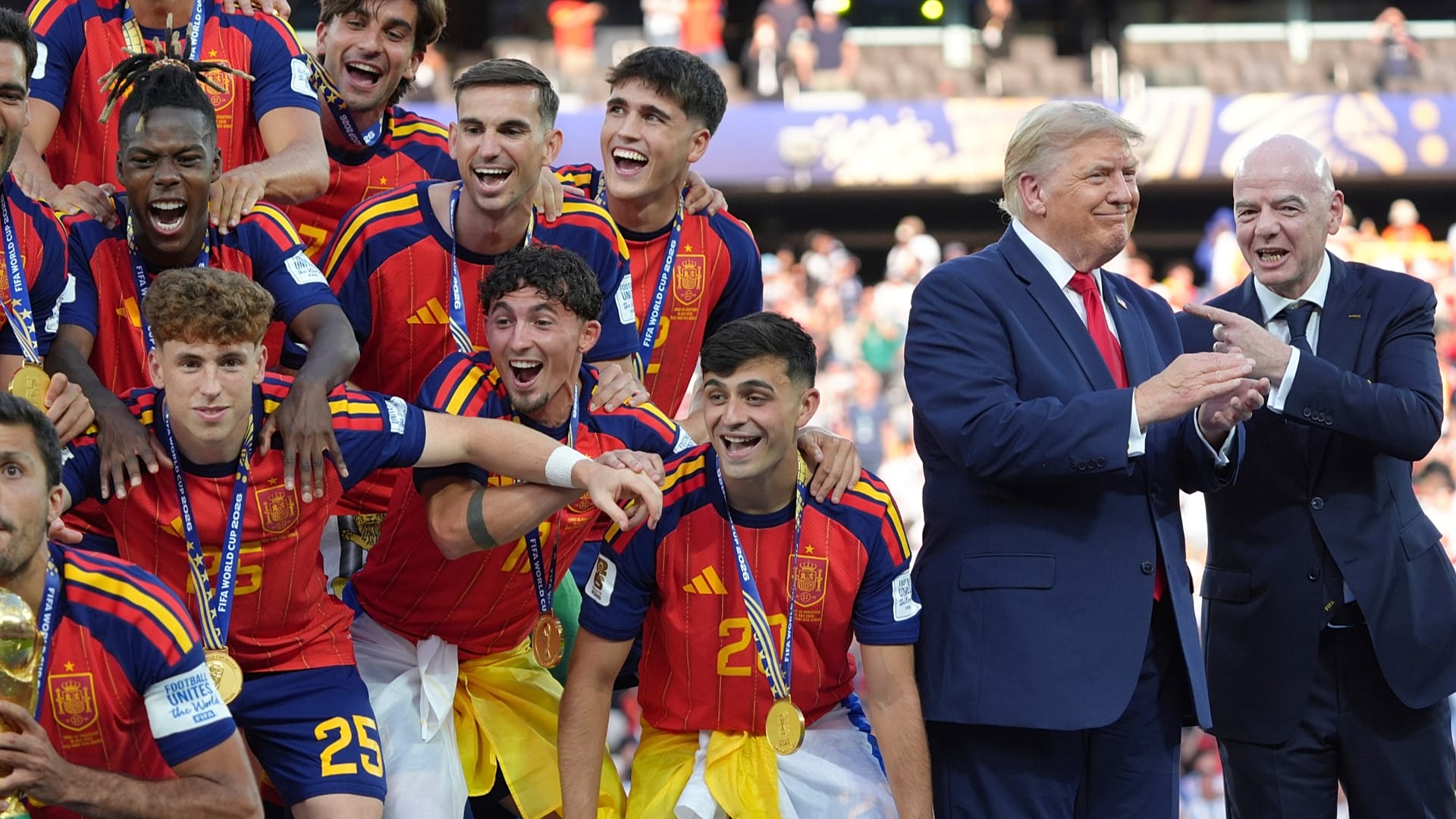 Donald Trump photobombing La Roja goes viral following Spain's World Cup victory