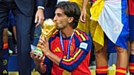 Spain's Ferran Torres kisses the trophy after the World Cup final football match match between Spain and Argentina in New Jersey, 19 July, 2026. 