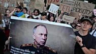 Activists hold a portrait of Ukraine's Armed Forces Commander-in-Chief Oleksandr Syrskyi demanding his resignation. Kyiv, Ukraine, July 18, 2026.