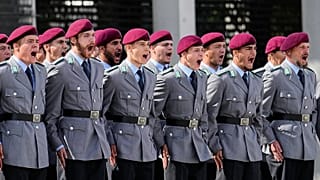 Rekruten während einer Vereidigungszeremonie der Bundeswehr im Verteidigungsministerium in Berlin am 20. Juli 2026
