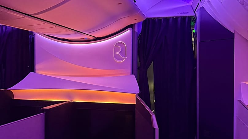 Όλες οι σουίτες business class έχουν από πάνω τους ένα "canopy twist"