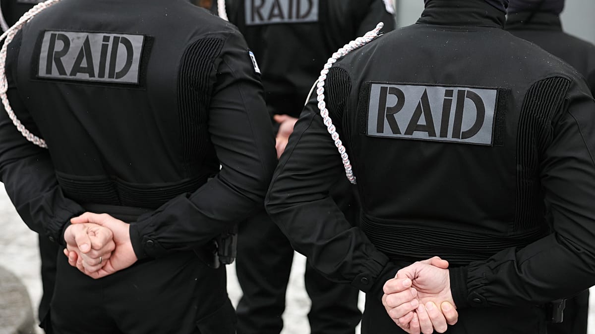 France : soutien de la classe politique au maire d'Alès, exfiltré après des menaces de la DZ Mafia