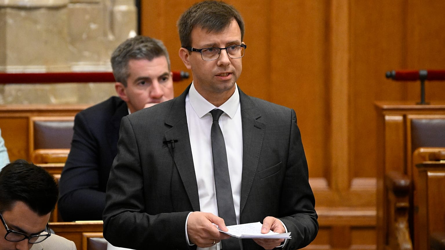 Bóka János felszólal az Országgyűlés rendkívüli ülésén 2026. június 16-án.