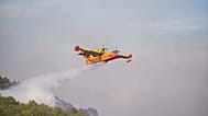 Un Canadair des sapeurs-Pompiers du Var﻿ en intervention, mardi 21 juillet 2026.