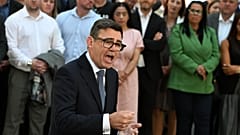 El nuevo primer ministro británico Andy Burnham se dirige al personal y a la prensa en el diez Downing Street de Londres, el 20 de julio de 2026