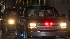 Uma comitiva que se acredita transportar o ex-presidente venezuelano Nicolás Maduro sai de um centro de detenção antes de uma audiência preliminar em Brooklyn, a 22 de julho de 2026.