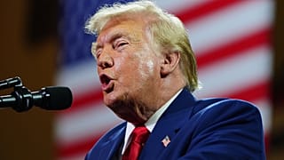 El presidente Donald Trump pronuncia un discurso en la escuela secundaria Wheeler, el 22 de julio de 2026, en Marietta, Georgia. (Foto AP/Julia Demaree Nikhinson)