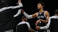 Le joueur des San Antonio Spurs, Victor Wembanyama lors de la première mi-temps d'un match opposant les Spurs aux Indiana Pacers à Paris, samedi 25 janvier 2025.