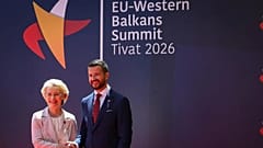 La presidente della Commissione europea Ursula von der Leyen e il presidente del Montenegro Jakov Milatović.