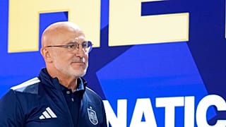 Spain coach Luis de la Fuente arrives for the news conference ahead of the World Cup final between Spain and Argentina on 17 July 2026.