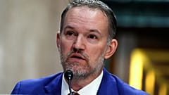 Jamieson Greer, representante comercial dos Estados Unidos, presta depoimento na Comissão de Finanças do Senado, quarta-feira, 22 de julho de 2026, em Washington.