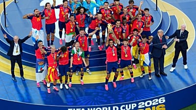 Les joueurs espagnols célèbrent après la finale de la Coupe du monde entre l'Espagne et l'Argentine, à East Rutherford (New Jersey), près de New York, le 19 juillet 2026.