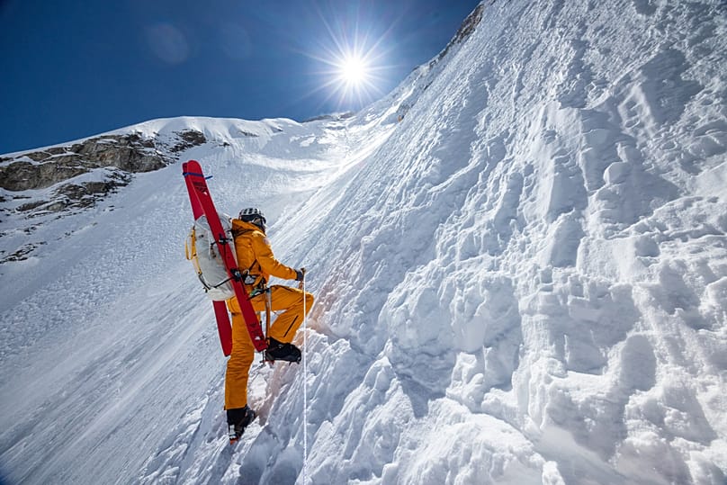 National Geographic tarafından yayımlanan bu görselde, Jim Morrison "Everest: The Other Side" belgeselinden bir sahnede.