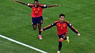Ferran Torres (7), de España, celebra tras marcar el primer gol de su equipo durante la final del Mundial entre España y Argentina en East Rutherford, en Nueva York