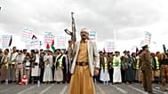 صورة أرشيفية - أنصار جماعة الحوثي يشاركون في مسيرة بصنعاء، اليمن، يوم الجمعة 9 فبراير 2024،