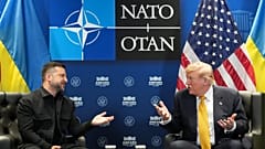 Le président américain Donald Trump rencontre le président ukrainien Volodymyr Zelensky en marge du sommet de l'OTAN à Ankara, Turquie, mercredi 8 juillet 2026