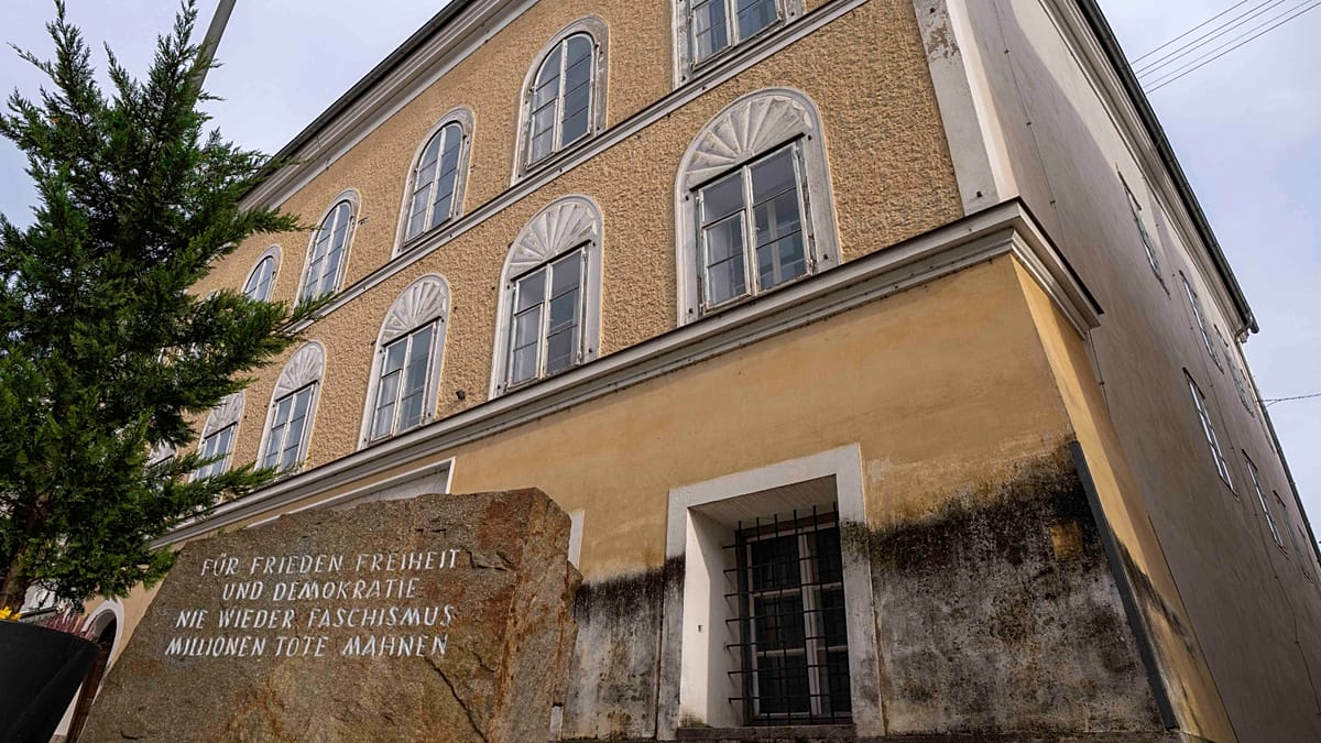 Major find in Hitler’s birthplace: bone leads to mass graves Major find in Hitler’s birthplace: bone leads to mass graves