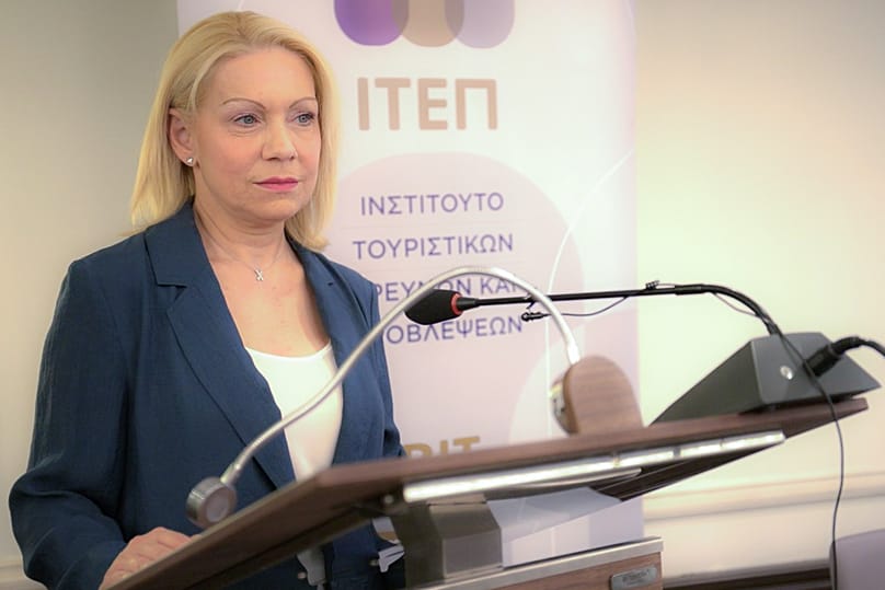 Η πρόεδρος του ΔΣ του ΙΤΕΠ, Χριστίνα Τετράδη, στην παρουσίαση της έρευνας 
