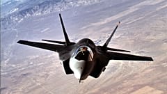 توفر مجموعة الحرب الإلكترونية الحماية لطائرة F-35 باستخدام التكنولوجيا المتقدمة لمواجهة التهديدات الحالية والناشئة. (الصورة: الولايات المتحدة القوات الجوية)
