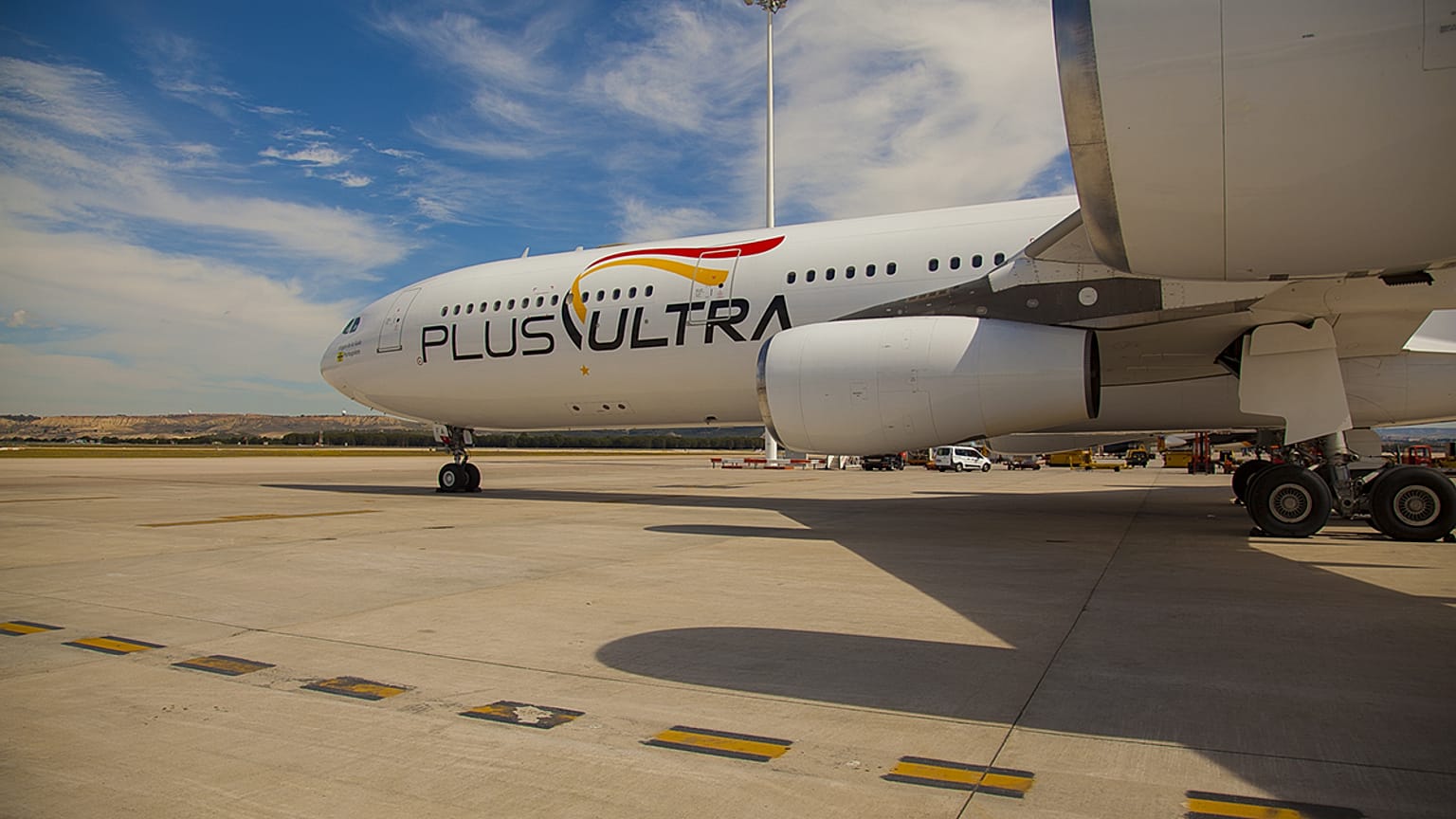 Avión Airbus A340 de la aerolínea Plus Ultra