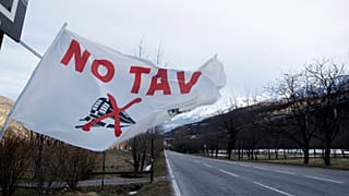 Bandiera del movimento No Tav