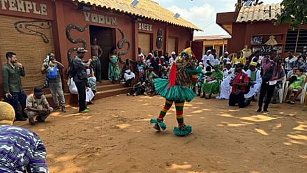 Bénin : Porto-Novo célèbre ses masques et ses traditions ancestrales