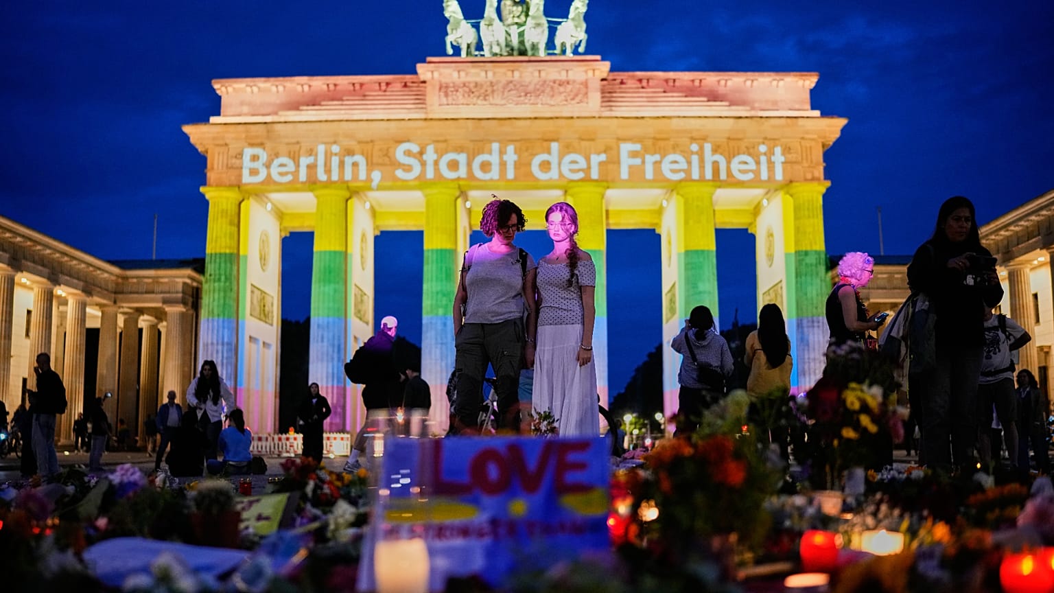 Brandenburger Tor am Wochenende des CSDU 