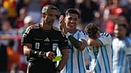 Enzo Fernández aplaude de manera irónica al árbitro de la final España-Argentina