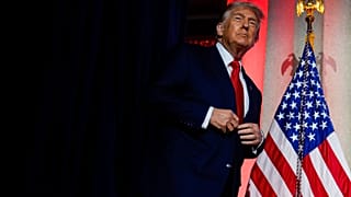 الرئيس الأمريكي دونالد ترامب في قاعة أندرو دبليو ميلون، بواشنطن، الأربعاء 23 يوليو/تموز 2025