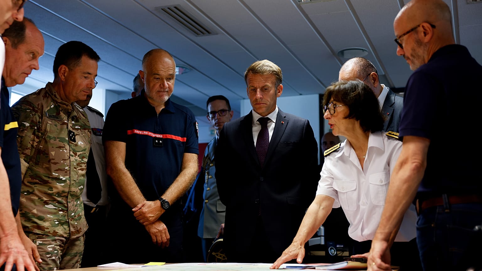 Emmanuel Macron au SDIS de Gironde, lundi 27 juillet 2027