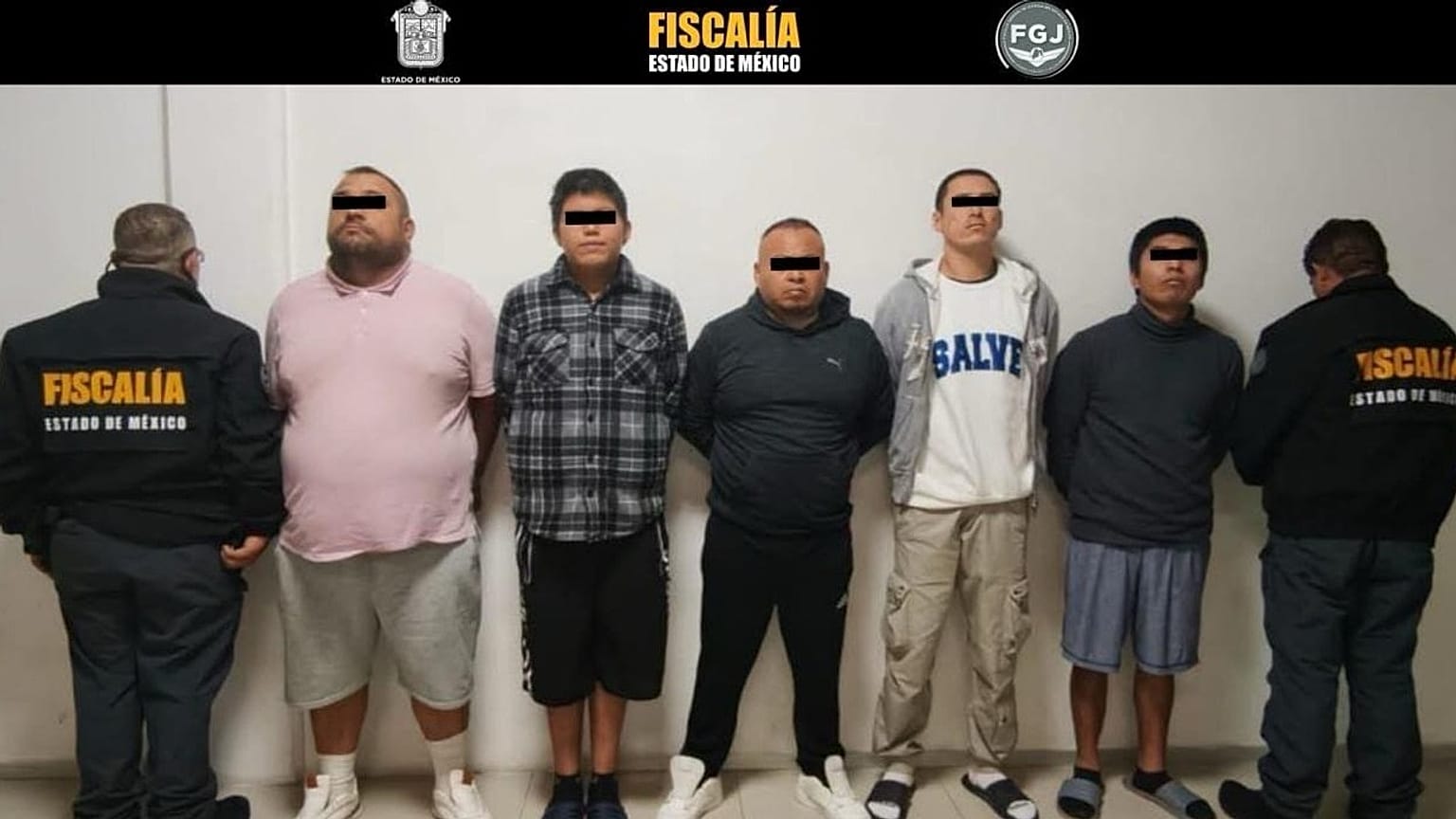 Imagen de los 5 detenidos, difundida por la Fiscalía del Estado de México.