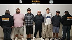 Imagen de los 5 detenidos, difundida por la Fiscalía del Estado de México.