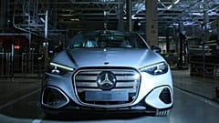 Archivo - El nuevo Mercedes-Benz Clase C eléctrico se exhibe en Hungría, el lunes 13 de julio de 2026.