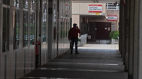 File image of a man near a job centre.