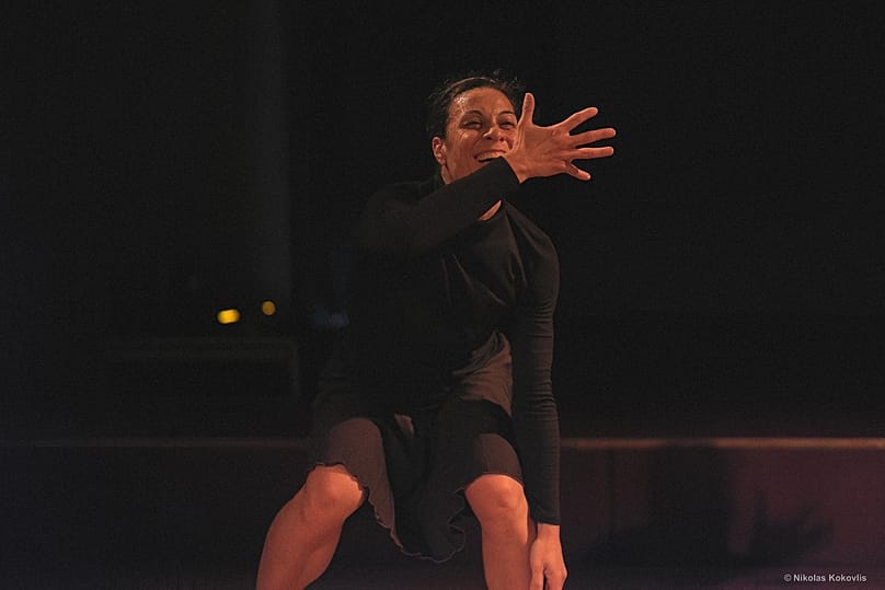 Αναστασία Μπρουζιώτη: «Κίονες του Ουρανού»