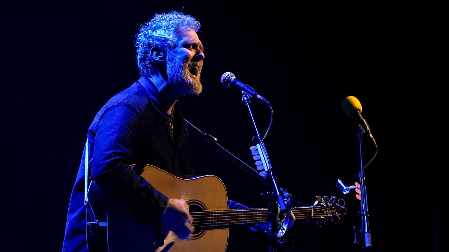 Oscar ödüllü İrlandalı müzisyen ve oyuncu Glen Hansard, motosiklet kazasının ardından 56 yaşında hayatını kaybetti