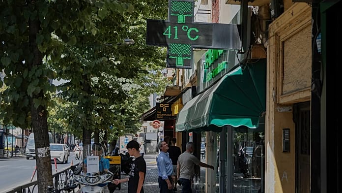 Europes heatwaves are fuelling infectious diseases, health agency warns As summers are getting longer and hotter, health experts warn that higher temperatures are creating the perfect conditions for infectious diseases to spread across Europe.