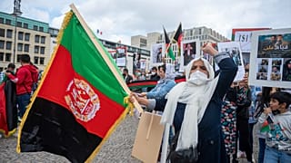 تظاهرات مهاجران افغان در آلمان علیه حکومت طالبان
