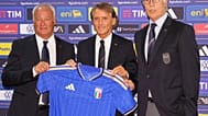 Claudio Ranieri, Roberto Mancini e Giovanni Malagò alla conferenza stampa a Roma