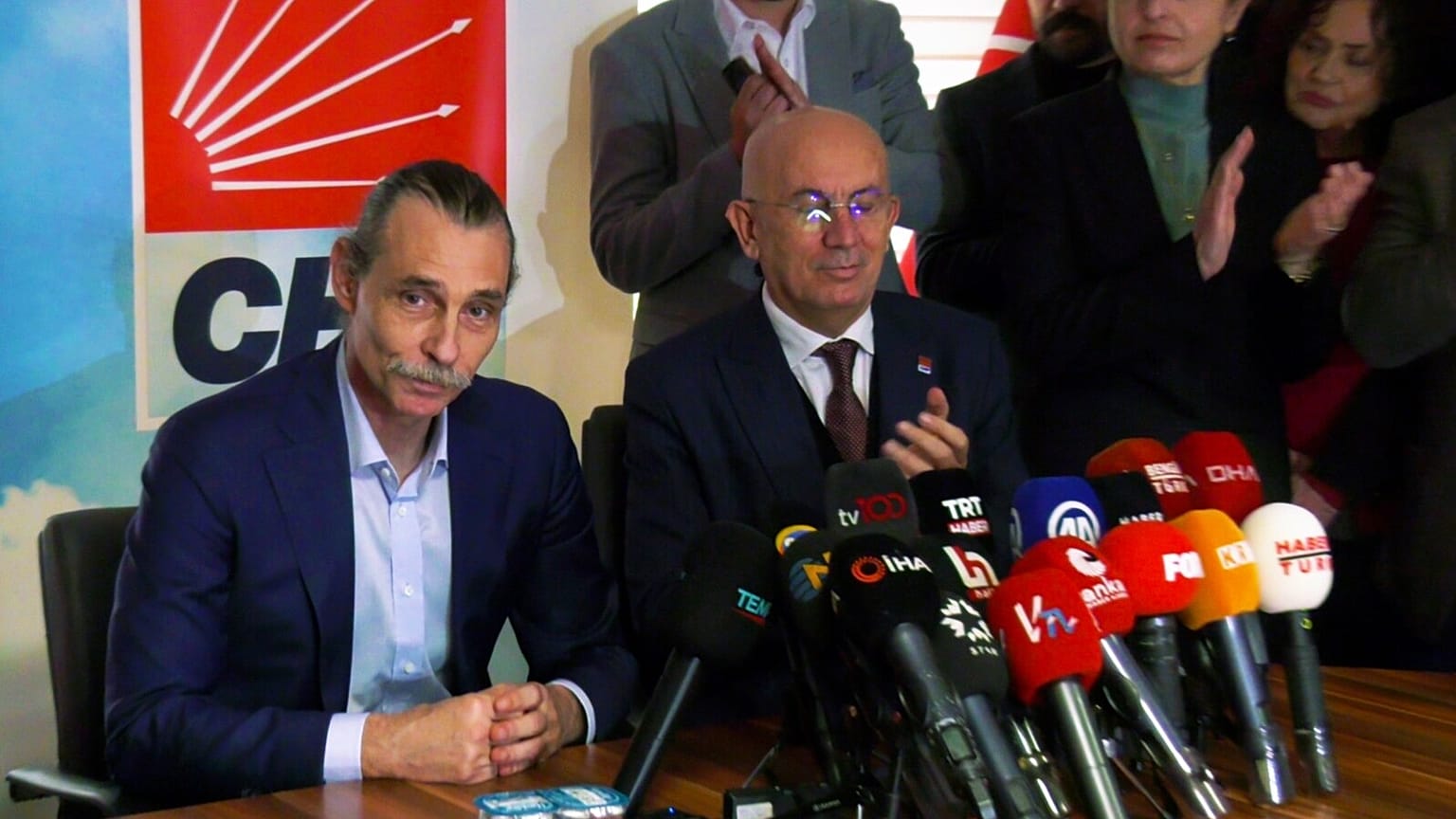 Erdal Beşikçioğlu / Arşiv