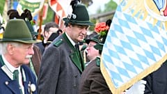 Participa no domingo, 5 de maio de 2024, em Lenggries, o primeiro-ministro da Baviera, Markus Söder, no Dia do Patrono dos Gebirgsschützen bávaros.