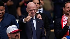 El presidente de la FIFA, Gianni Infantino, afirma que se llevará a cabo una consulta "abierta y democrática" sobre su plan de inversión.