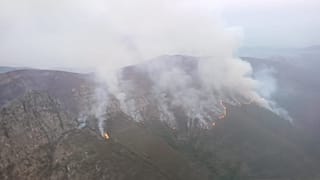 Así queda el incendio de Veguellina a la retirada a su base de  @briftabuyo  después de trabajar durante todo el día en su extinción.