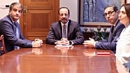 Ο Ειδικός Απεσταλμένος της Κομισιόν για το Κυπριακό, Ραφαέλε Φίτο, ο Πρόεδρος της Κυπριακής Δημοκρατίας, Νίκος Χριστοδουλίδης, και ο Κύπριος ΥΠΕΞ, Κωνσταντίνος Κόμπος