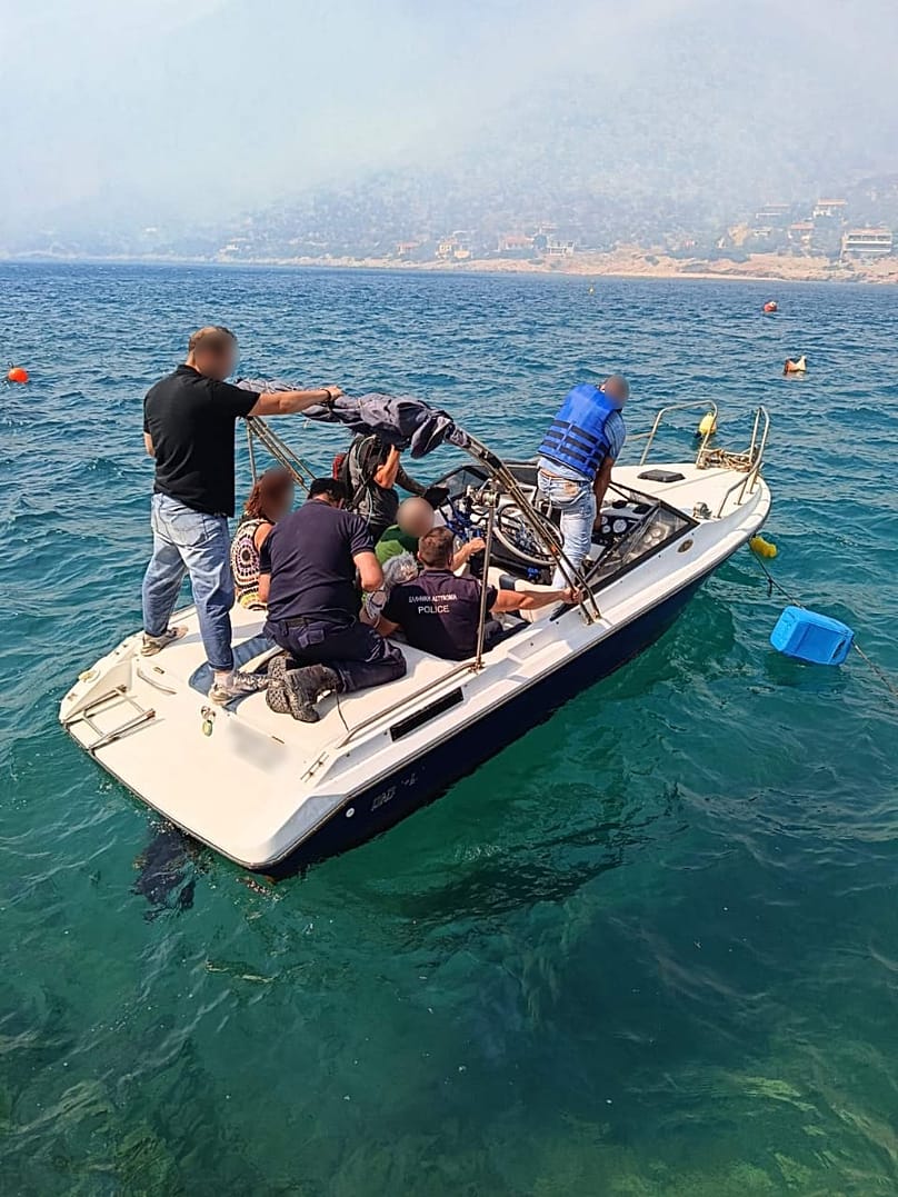 Απομακρύνσεις από τον Άγιο Βασίλειο Βοιωτίας με συνδρομή της ΕΛΑΣ
