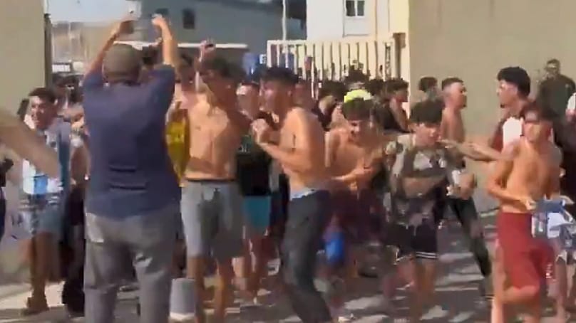 Ceuta - a behatolók egyik csoportja
