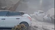 Massi caduti dopo il terremoto ai Campi Flegrei