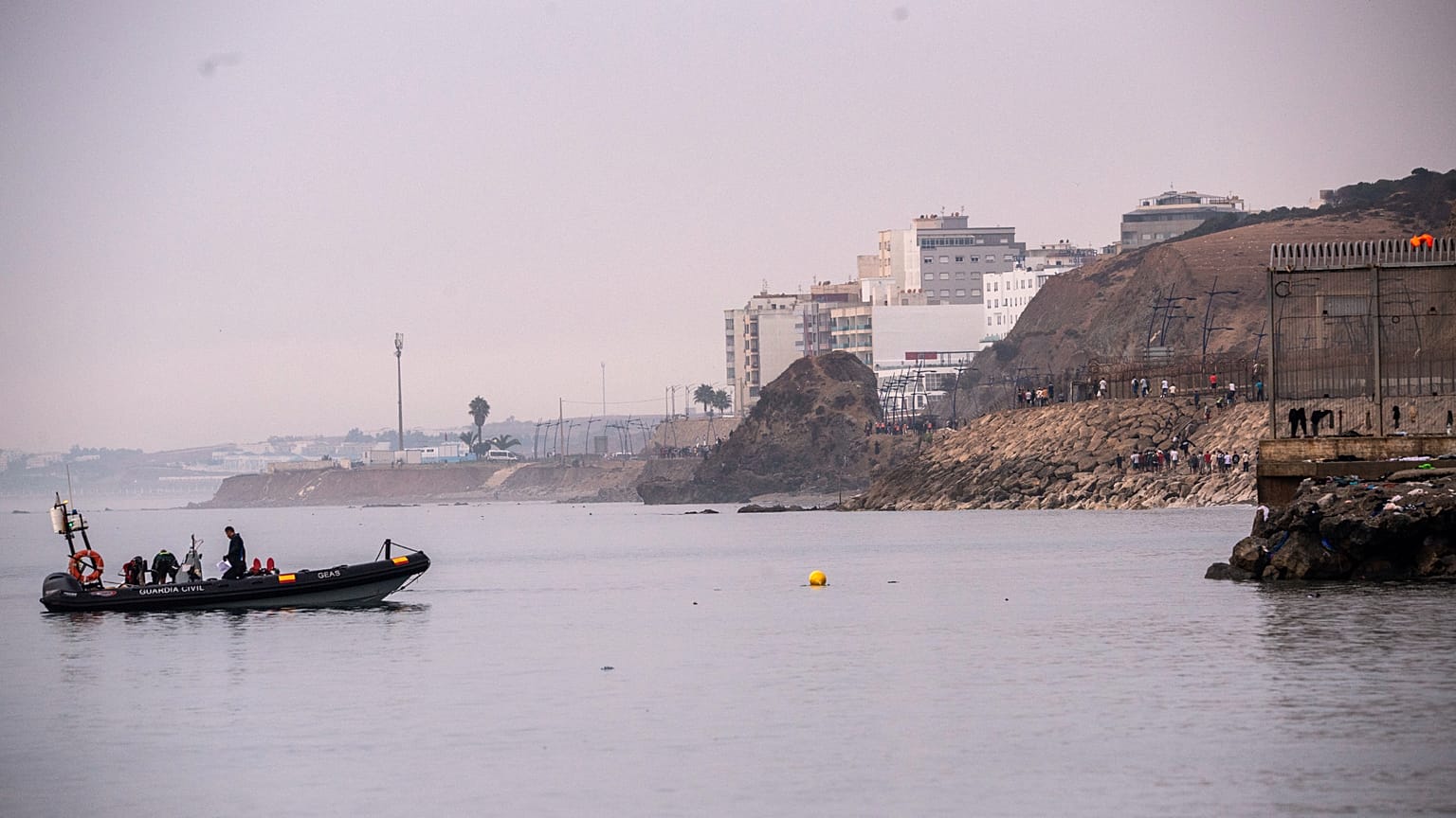 El espigón del Tarajal en Ceuta